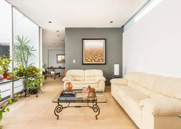 M303 - 2br - 2bth Apartment *